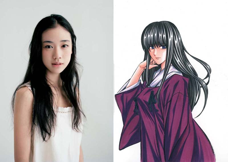 蒼井優（左）と彼女が演じる高荷恵（右）のカット。(C)和月伸宏/集英社