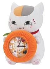 B賞「ニャンコ先生ぬいぐるみ時計」(C)緑川ゆき・白泉社／「夏目友人帳」製作委員会