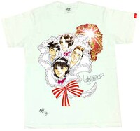 ツアーグッズ「瞬きTシャツ」。写真のTシャツは「純白ホワイト」色。