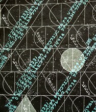 宇宙には悟と真鈴が機械に打ち込んだメッセージが記録されている。(C)楳図かずお