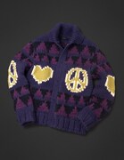 「“ LOVE & PEACE ” Cowichan sweater」Purple (C)Hirohiko Araki & LUCKY LAND COMMUNICATIONS / SHUEISHA