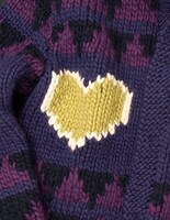 「“ LOVE & PEACE ” Cowichan sweater」Purple (C)Hirohiko Araki & LUCKY LAND COMMUNICATIONS / SHUEISHA