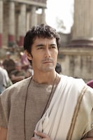 ルシウス役の阿部寛。