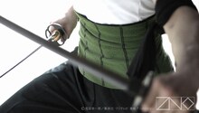 「ほぼ日 別注 ゾロのハラマキ～剣士の心意気～」イメージ画像。(C)尾田栄一郎/集英社・フジテレビ・東映アニメーション