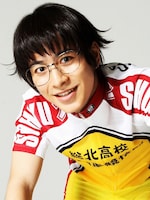 舞台「弱虫ペダル」に出演する、小野田坂道役の村井良大。