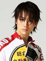 舞台「弱虫ペダル」に出演する、今泉俊輔役の太田基裕。