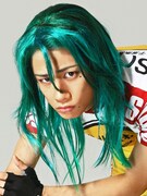 舞台「弱虫ペダル」に出演する、巻島裕介役の馬場良馬。