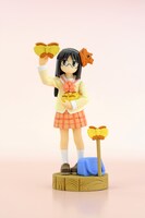 2012年2月号付録のフィギュア「麻衣＋蝶」。