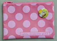 月刊プリンセス12月号付録の「王家の紋章」缶バッジ付きポーチ。