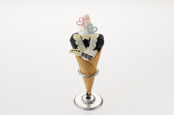 メイド服の澪をイメージしたアイス「澪のメイド服ジェラート