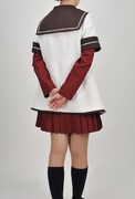 七森中学校制服（冬服）。価格は3万7800円。(C)なもり/一迅社・七森中ごらく部