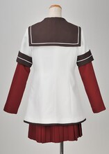 七森中学校制服（冬服）。価格は3万7800円。(C)なもり/一迅社・七森中ごらく部