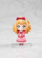 「ねんどろいどぷち 異国迷路のクロワーゼセット」(C)2011 武田日向／富士見書房／異国迷路のクロワーゼ製作委員会 ※掲載の写真は実際の商品とは多少異なる場合があります。