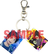 E賞：プレートキーホルダー［燐&クロ］(C)加藤和恵／集英社・「青の祓魔師」製作委員会・MBS