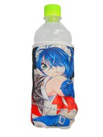 「一騎当千 赤壁終結記念BOX」に封入されるペットボトルカバー。※画像は開発中のものです。