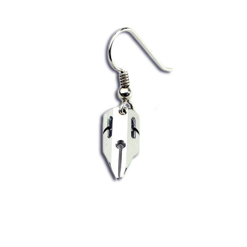 ジョジョ 岸辺露伴のgペンピアスがシルバーアクセに コミックナタリー