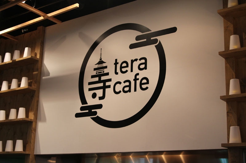 「寺カフェ」店内。