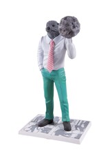 「BAKUMAN。BOX01」より「ラッコ11号」のフィギュア。左手は岩石Ver.に差し替え可能だ。(C)大場つぐみ・小畑健・集英社/NHK・NEP・ShoPro