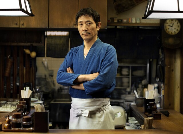 ドラマ「深夜食堂」ビジュアル。2011安倍夜郎・小学館／「深夜食堂 ２」製作委員会