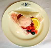 巫女姿のルイズをイメージした「ルイズの巫女アイス」。(C)2012 ヤマグチノボル・メディアファクトリー／ゼロの使い魔Ｆ製作委員会