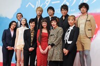 （上段左から）寺島進、綾野剛、大森南朋、哀川翔、新井浩文、（下段左から）鈴木杏、水原希子、寺島しのぶ、沢尻エリカ、桃井かおり、蜷川実花。(C)2012 映画『ヘルタースケルター』製作委員会