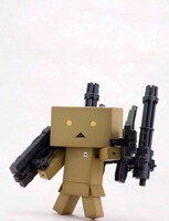 「M.S.G」シリーズの武器を装備した状態の「ダンボー」プラモデル。※実際の商品には「M.S.G」シリーズは付属しません。(c)KIYOHIKO AZUMA/YOTUBA SUTAZIO