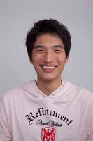 ケンジ役を演じる鈴之助。