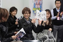 生アフレコに挑戦する武器屋桃太郎。