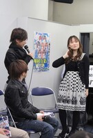 ノリノリで演技にのってみせる種村。