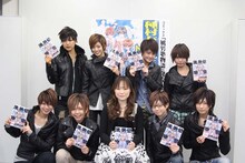 種村有菜と風男塾のメンバー。