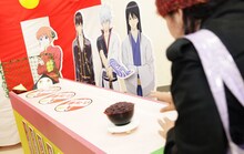 アトラクション「食堂カーリング」。写真は昨年10月に開催された東京・池袋サンシャイン会場の様子。(C)空知英秋／集英社・テレビ東京・電通・サンライズ・アニプレックス