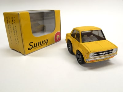 「Sunny」2巻特装版に付属するチョロQ。