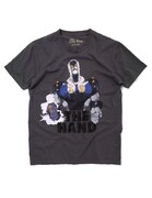 「THE HAND」(C)LUCKY LAND COMMUNICATIONS / SHUEISHA