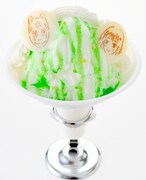 マジックスノーで販売される「ギンと蛍の夏祭りデート」。価格は650円。 (C)緑川ゆき・白泉社/「蛍火の杜へ」製作委員会