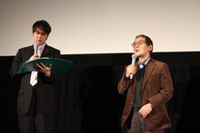 司会を務めたお笑い芸人・サンキュータツオ（左）と、モンキー・パンチ。