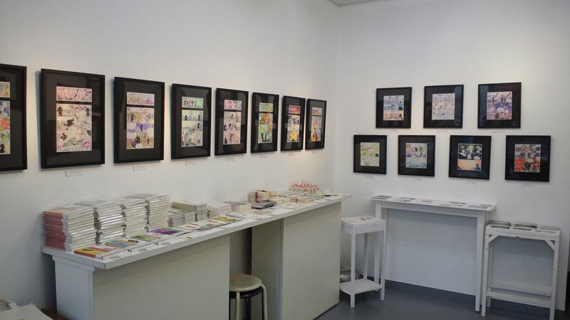 大阪での展示の様子。OCHIBISAN (c) ANNO MOYOCO