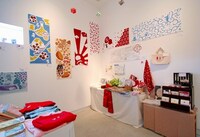 鎌倉での展示の様子。OCHIBISAN (c) ANNO MOYOCO