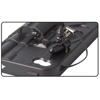 「ジョジョの奇妙な冒険 第5部セックス・ピストルズiPhone4Sカバー」「ジョジョの奇妙な冒険 第4部バッド・カンパニーiPhone4Sカバー」(C)荒木飛呂彦＆LUCKY LAND COMMUNICATIONS/集英社