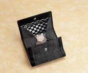 「名探偵コナン プレミアムコレクション 2012 ディテクティブ・ウォレット」(C)青山剛昌/小学館・読売テレビ・TMS 1996