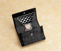 「名探偵コナン プレミアムコレクション 2012 ディテクティブ・ウォレット」(C)青山剛昌/小学館・読売テレビ・TMS 1996