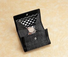 「名探偵コナン プレミアムコレクション 2012 ディテクティブ・ウォレット」(C)青山剛昌/小学館・読売テレビ・TMS 1996