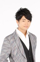 パンダさん役としてエンディングテーマを歌う福山潤。