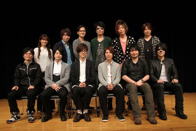 アニメ「しろくまカフェ」キャスト陣と監督。（後列左から）遠藤綾、羽多野渉、川島得愛、小西克幸、谷山紀章、小野大輔、（前列左から）増原光幸、福山潤、櫻井孝宏、神谷浩史、中村悠一、森川智之。