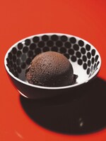 「鬼灯の冷徹」をイメージした「ドSな唐辛子チョコレート」味。