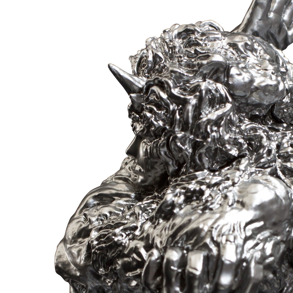 「ジョジョの奇妙な冒険 カーズの考えるのをやめた文鎮」シルバーVer. (C)荒木飛呂彦／集英社