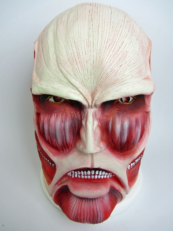 「進撃の巨人 超大型巨人マスク」価格は5775円。(C)諫山創／講談社