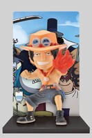 E賞「カードスタンドフィギュア」のうち1種 (C)尾田栄一郎／集英社・フジテレビ・東映アニメーション