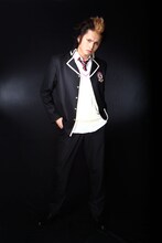 勝呂竜士（友常勇気） (C)加藤和恵／集英社・LIVE ACT「青の祓魔師」製作委員会