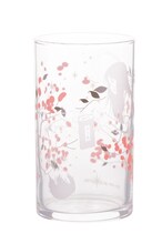 I賞のグラス。(C)緑川ゆき・白泉社／「夏目友人帳」製作委員会