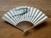 「鳩居堂オリジナル京扇子 小次郎」 (c)I.T.Planning, Inc.